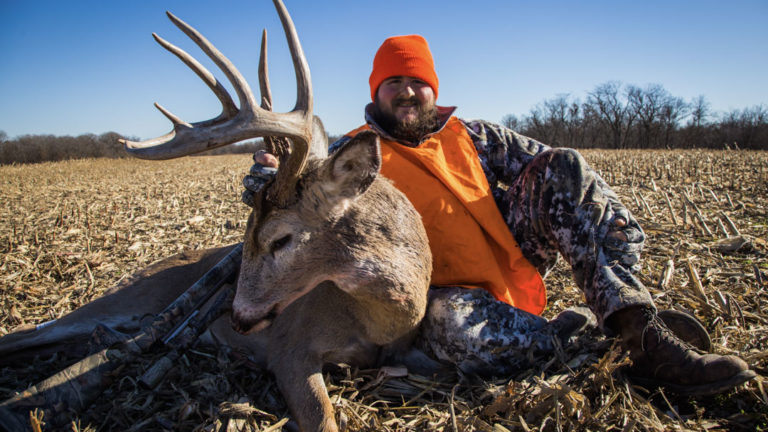 Giant Illinois Buck